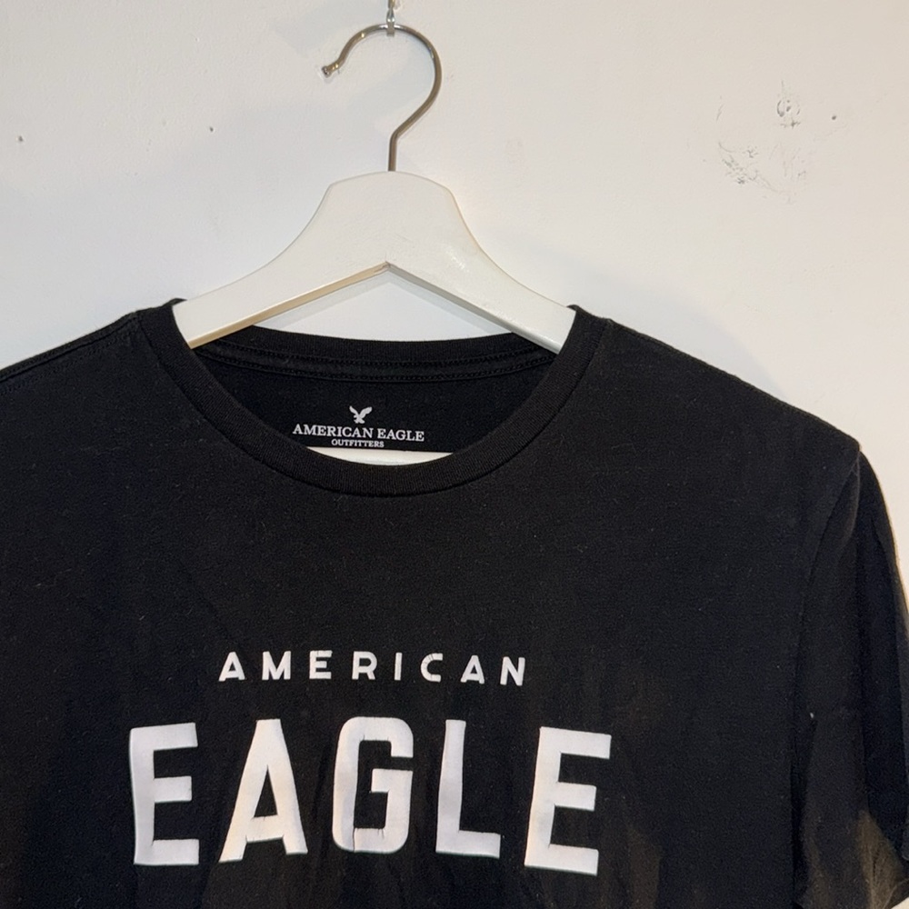 American Eagle Black Graphic Tee